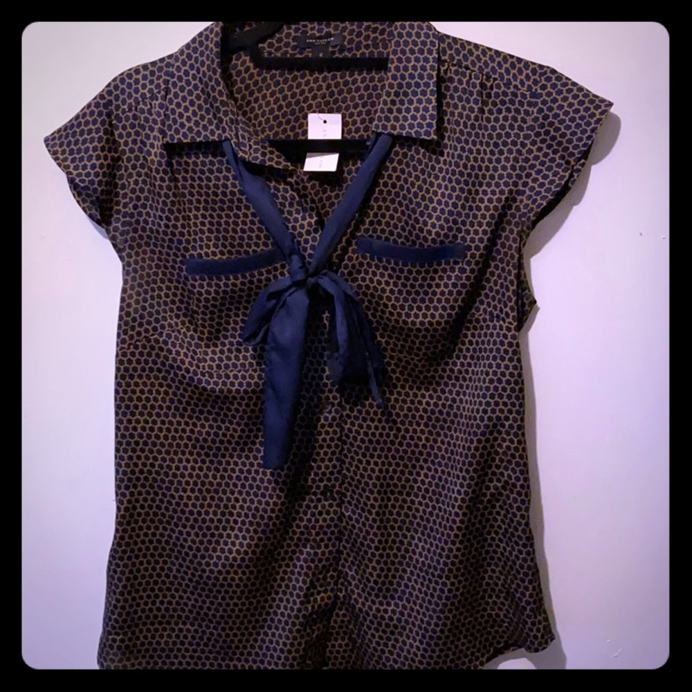 Short sleeve shirt